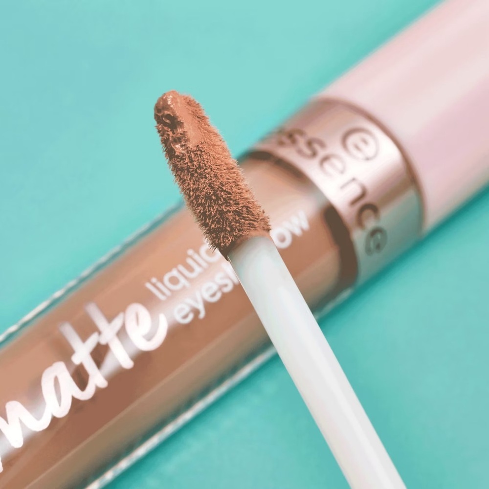 Essence Matte Waterproof Liquid Eyeshadow in 05 Toasty Temptation 10 fl oz